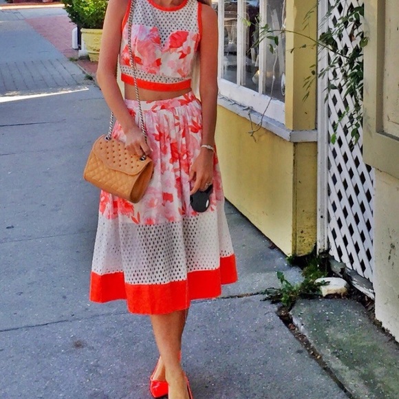 Rebecca Minkoff Quilted Studded Beige Shoulder Bag - Picture 12 of 17